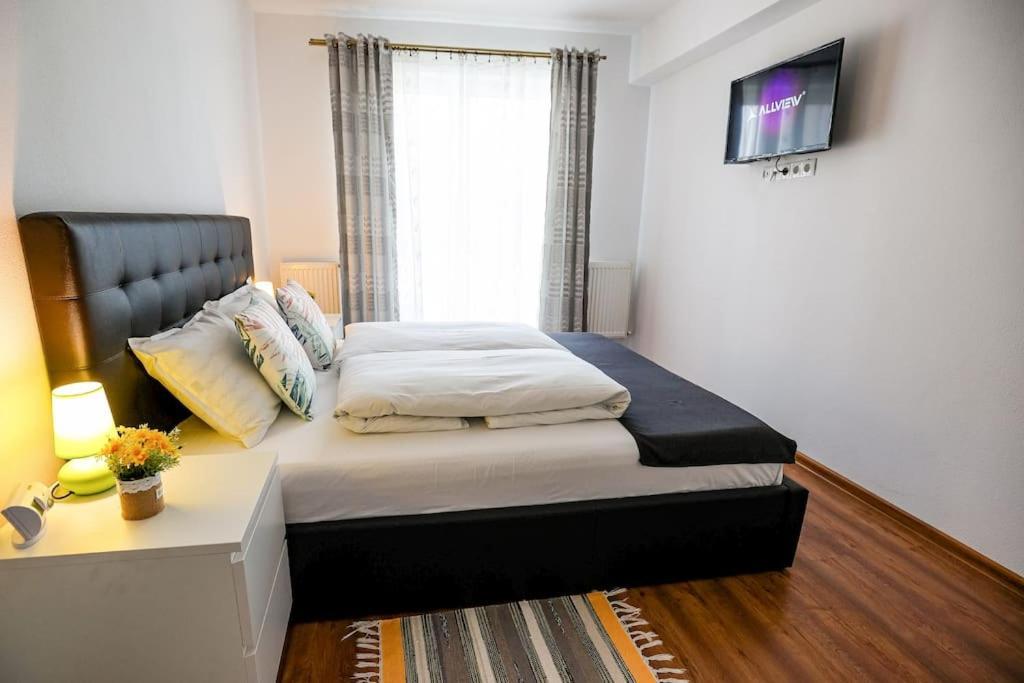 Modern Condo With Parking, Hermannstadt Exterior foto